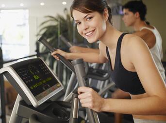 哪些人不适合用跑步机减肥 跑步机和健身操哪个减肥效果好