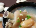 猪蹄汤的做法大全：莲藕焖猪手 猪蹄薏米汤